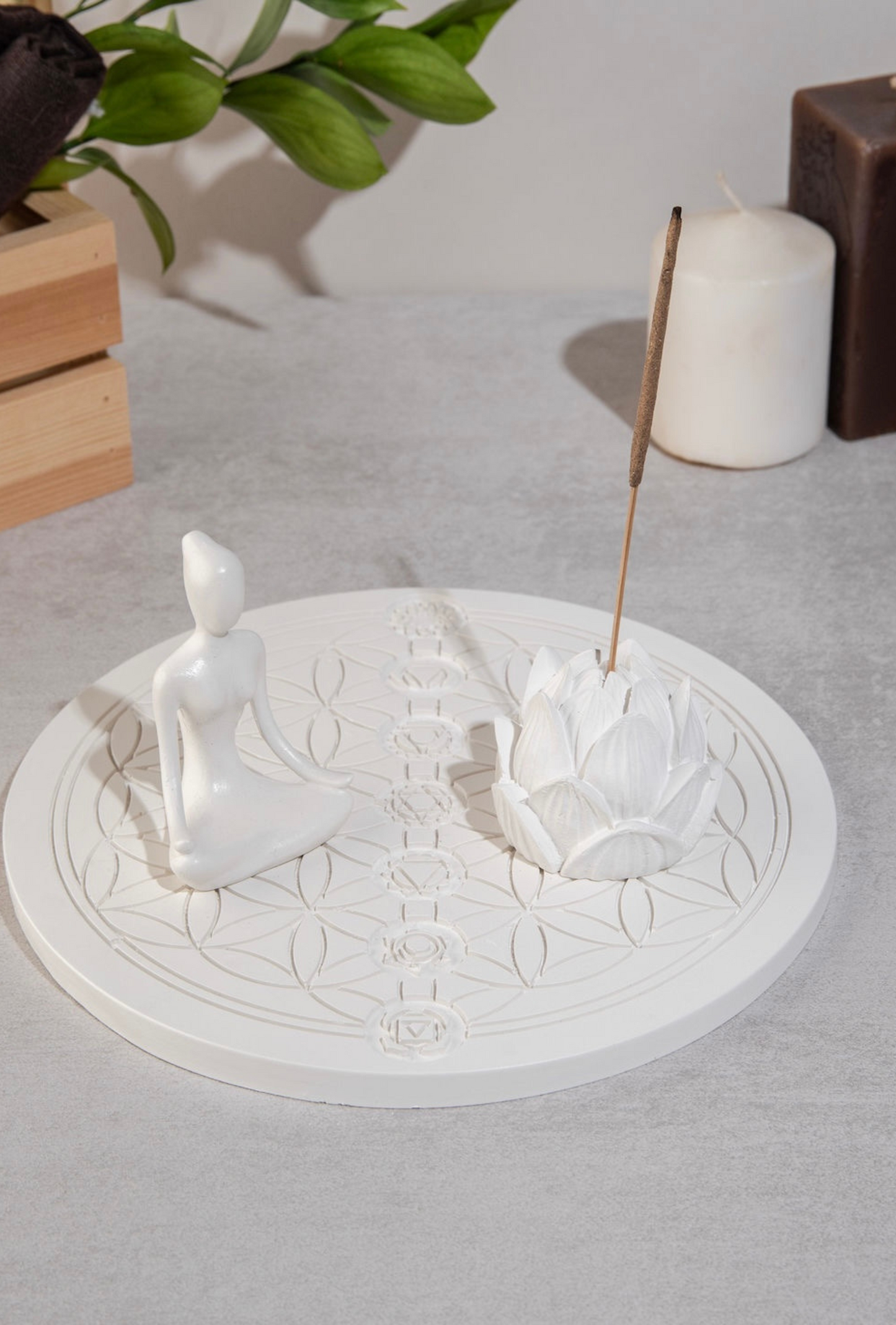 Gypsum handmade figurines of Yogini & Lotus on Flower of life plate